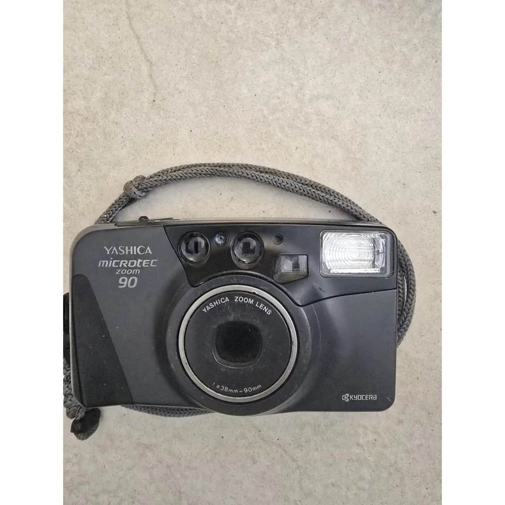 YASHICA Microtech Zoom 90 (35mm) Film Camera